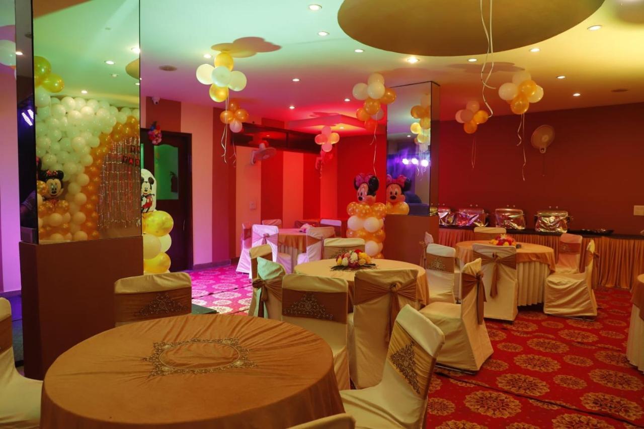 Nikko Blue - Boutique Hotel Гургаон Экстерьер фото